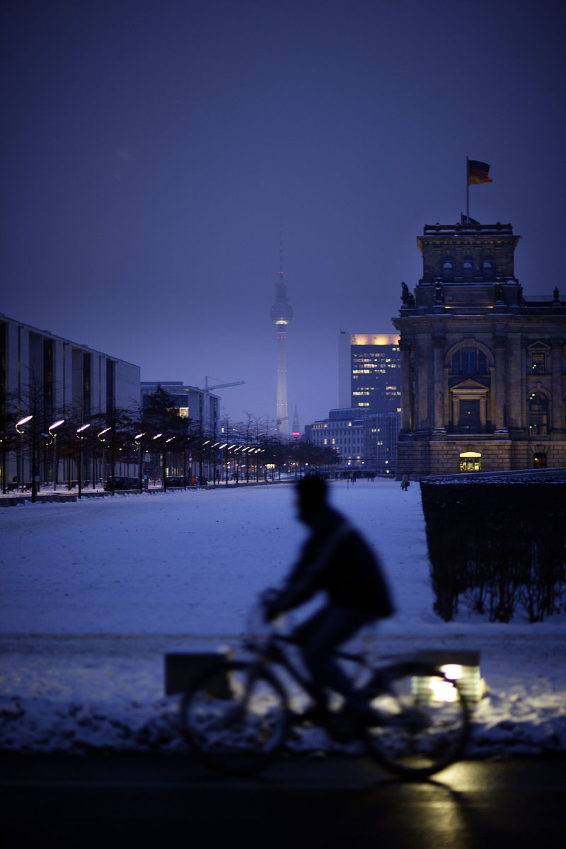 2010年1月8日,德国继续受严寒天气影响.january 8, 2010, berlin, ger