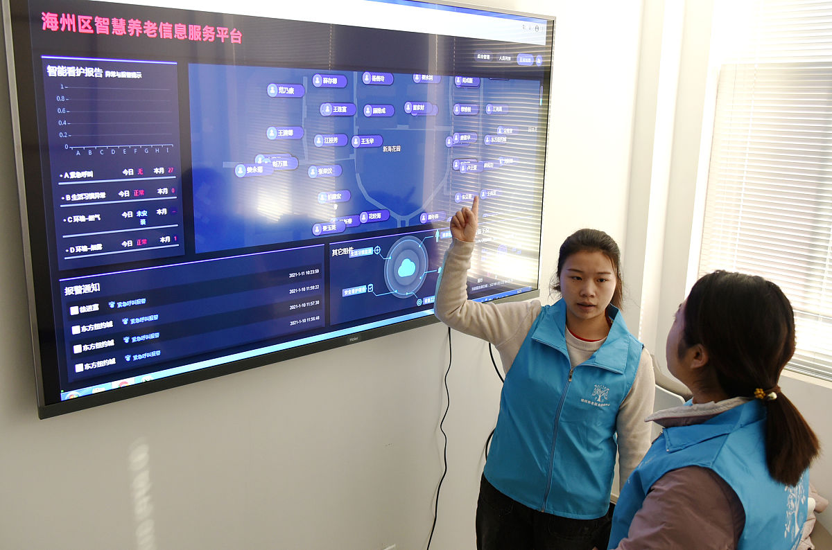 在各方数据 不出库的前提下完成XXXXXX实现了XXXXX效益达到 了XXXXXX效果经验证取得了XXXX实绩实效得到了X X X 表 彰 。以这种格式写一下渝中区市场监管局智慧监管系统