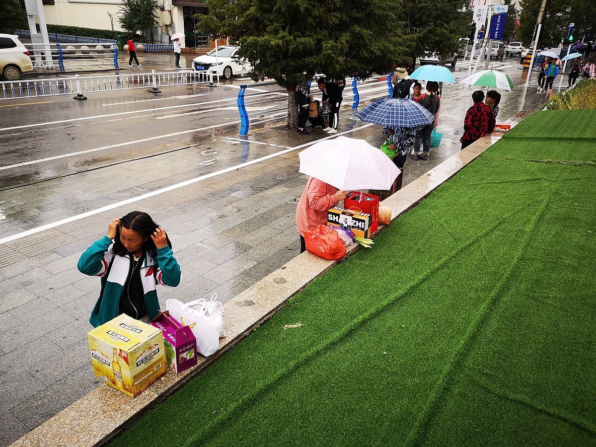 妹妹说哥哥很重要，该如何回复？