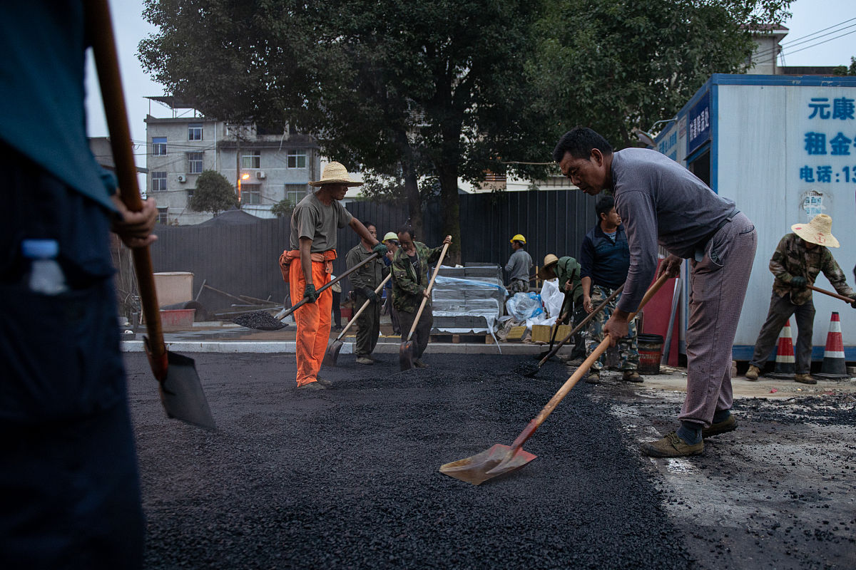 项目实施过程中因政府方审核效率低下等原因部分技术资料的签认晚于现场形象进度为保障项目建设进度在技术资料全部的闭合再予以计量过于理想且当该部分技术资料设计的计量金额较大时未及时进行计量支付可能影响现场后续进度尤其是对赶工期的项目影响较大。
