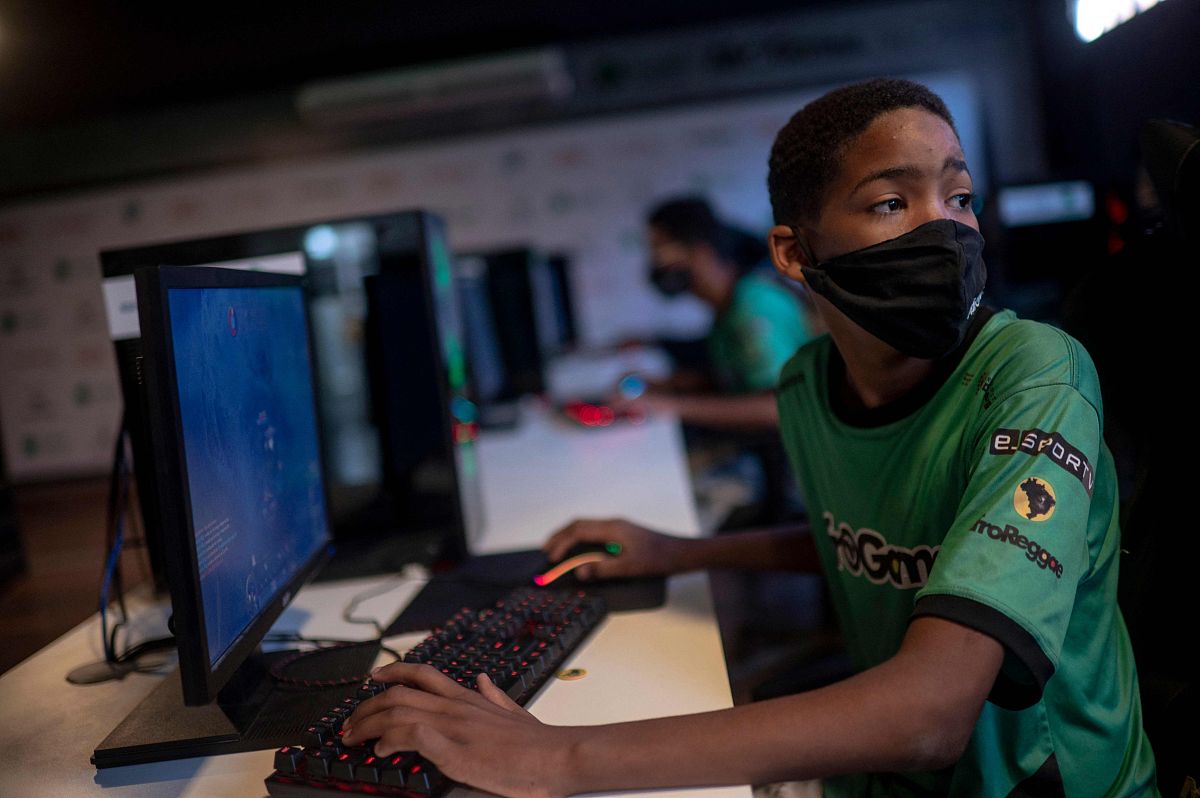 League of Legends: A Fun and Social Game I Wish I Could Play More