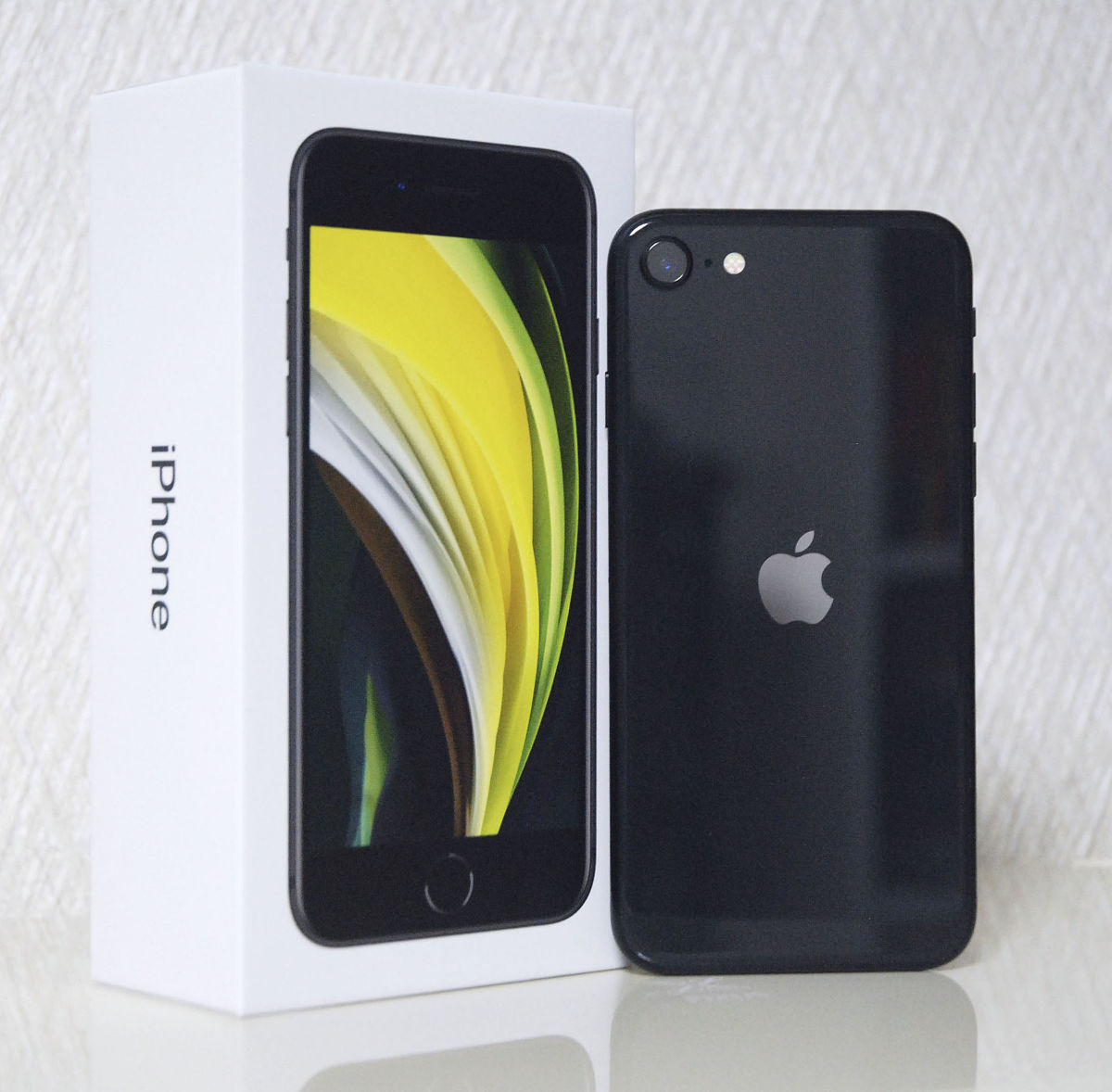 二手iPhone SE价格参考：配置、外观、使用时间决定价格