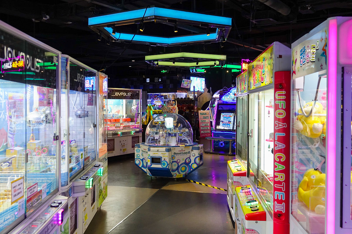 DIY 迷你抓娃娃机制作教程：简单易学，在家就能做！