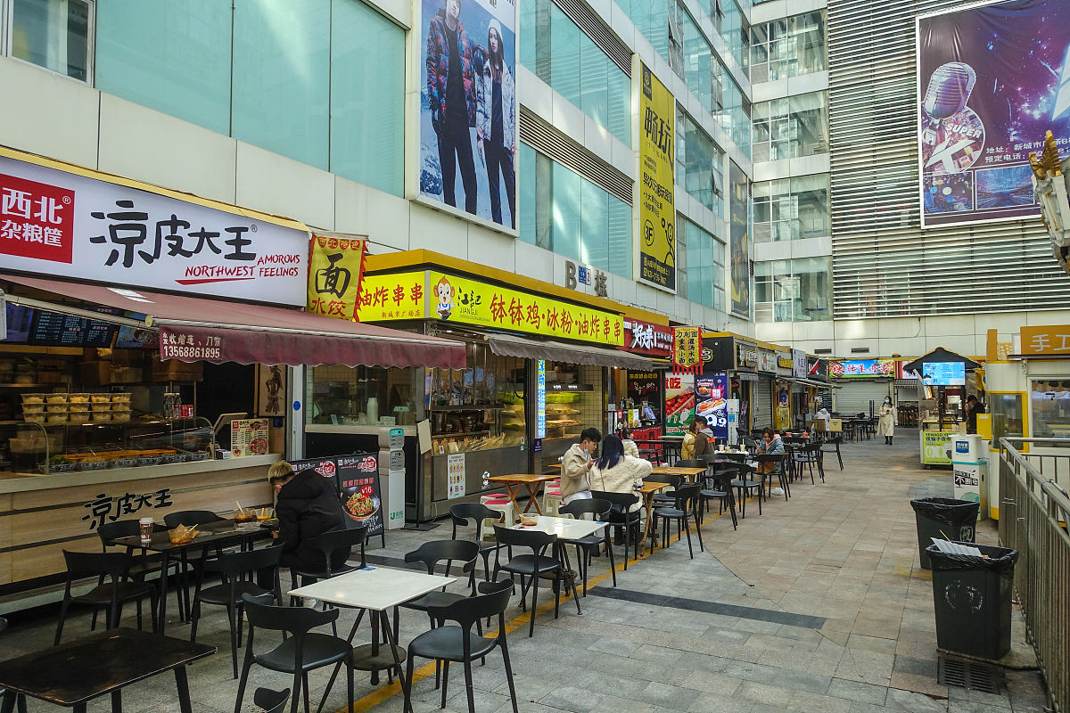 Revise this passage like a Chinese students homework Hong Kong and Singapore are both bustling cities that are known for their hawker cultures Hawker culture refers to the tradition of street food ven