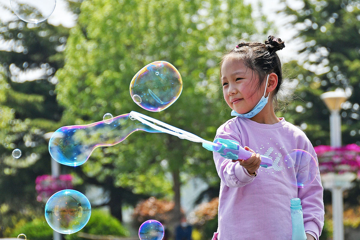 吹泡泡 写一篇300字小学作文