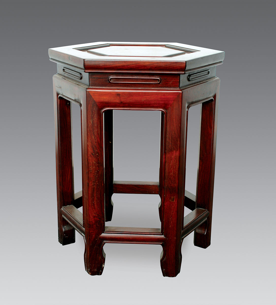 写一份红木家具企业的1500字企业法治体检报告