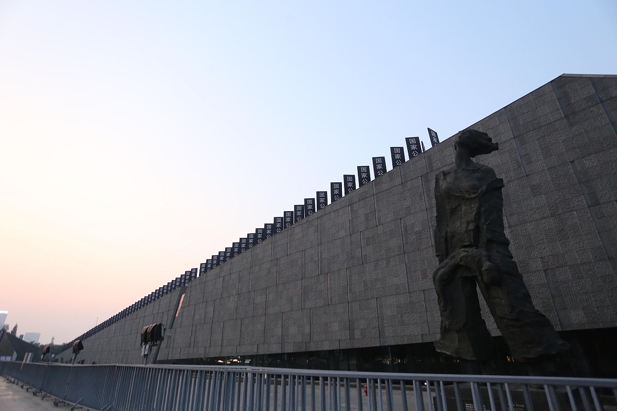 南京旅游攻略：景点、美食、购物、交通全方位推荐