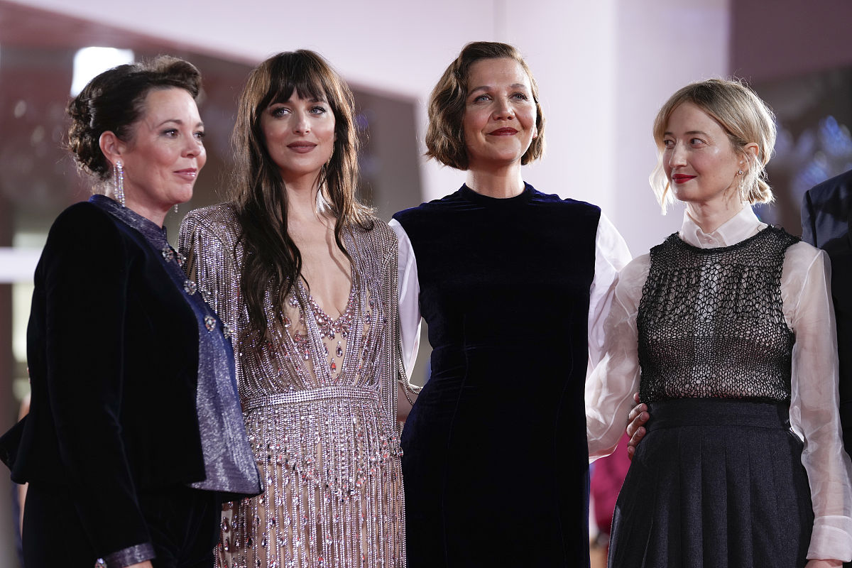 当地时间2021年9月3日,威尼斯,第78届威尼斯电影节,《暗处的女儿》(th
