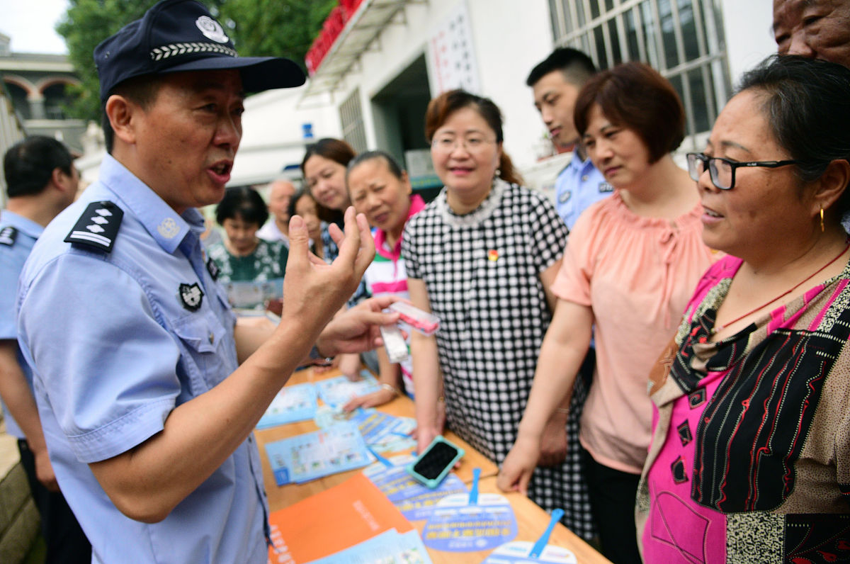 医保政策宣讲组织方法：公务员面试答案