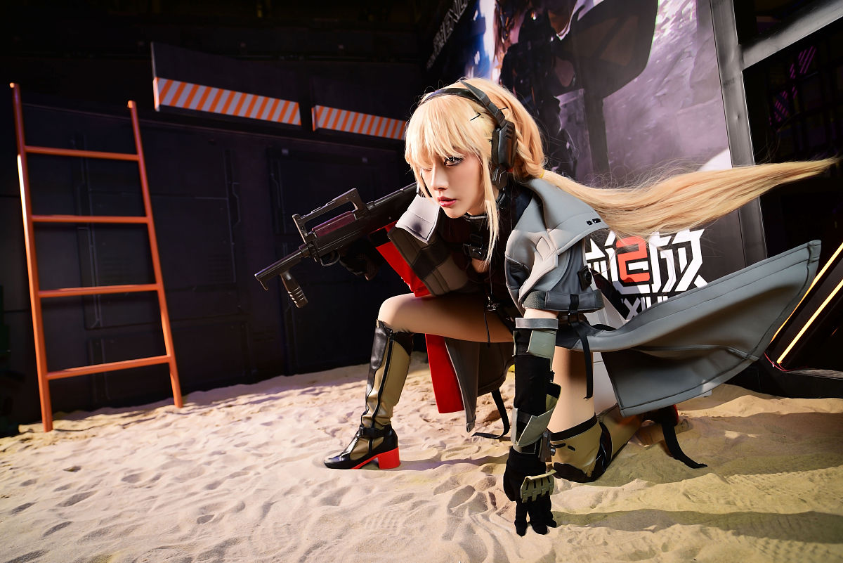 字符画：博丽灵梦