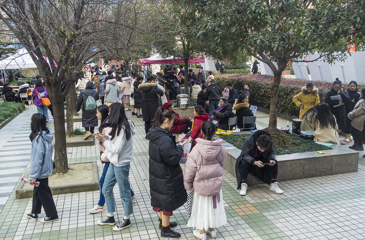 成都铁路学校招生条件：限制条件及原因解析