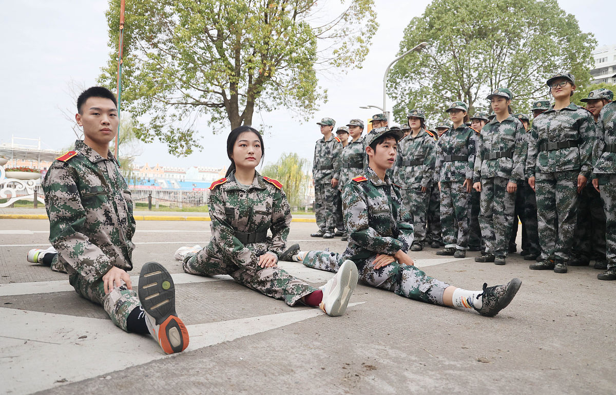 天津铁道职业技术学院专业介绍：铁路运输、机械、电气、计算机等