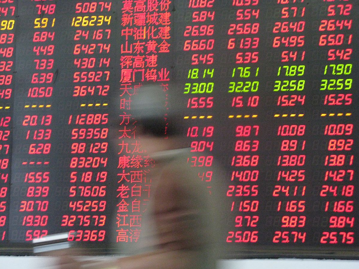 中国证券市场股票单价1元1手等于100股卖一次手续费是多少其中包括哪些费用请列出表达式并加上注释