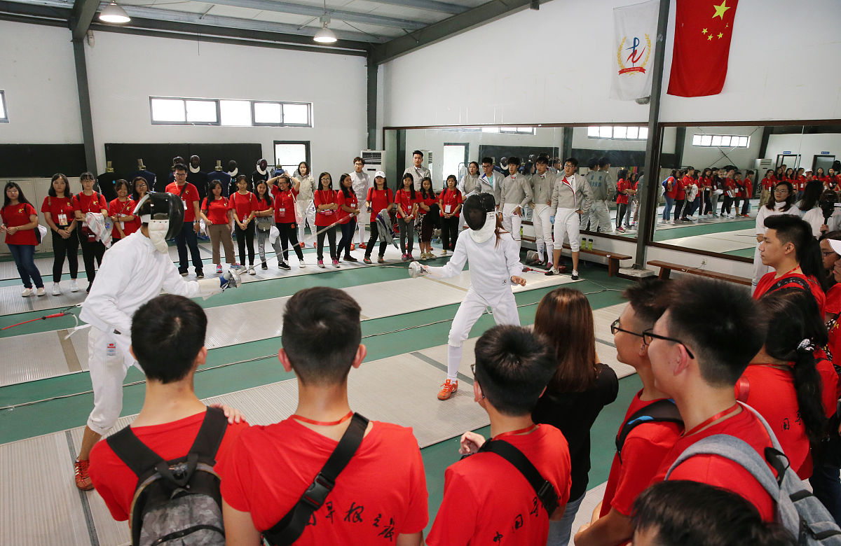 红河去读中专学校学什么对以后好一点