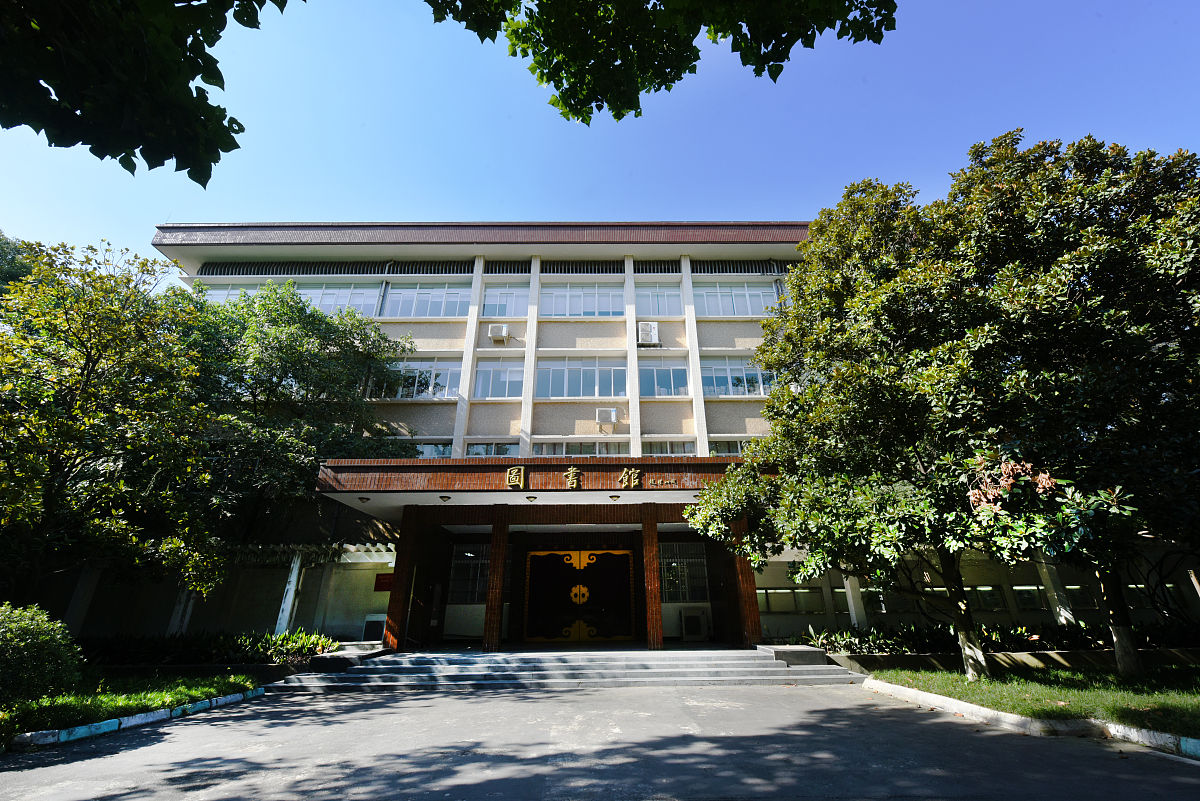 重庆市立信职业教育中心高星级饭店运营与管理专业涉及哪些课程