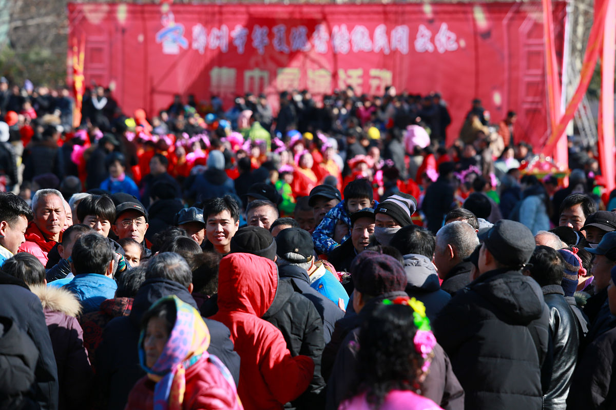 班级文艺委员年度工作总结 - 尽职尽责，丰富班级文化生活