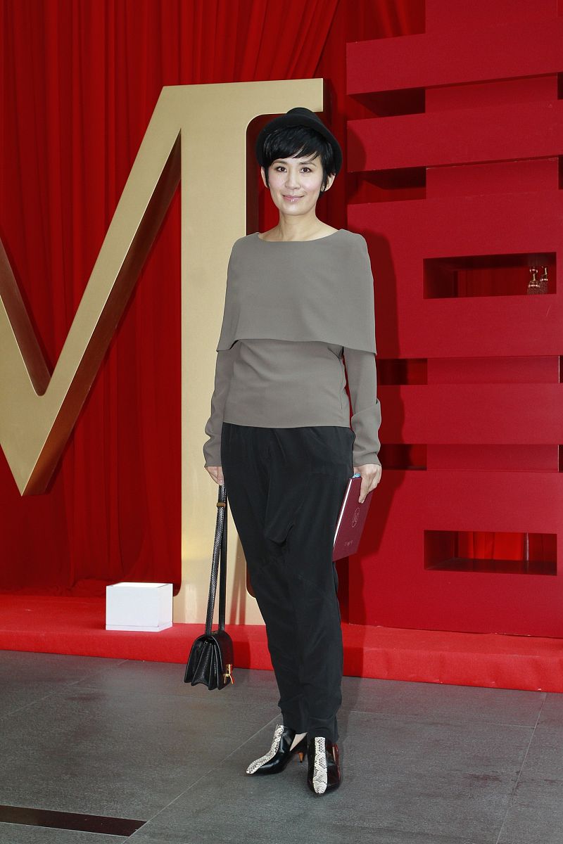 2011年10月22日,香港,美女主播陈贝儿下嫁m先生(贝儿对准夫婿的称呼).