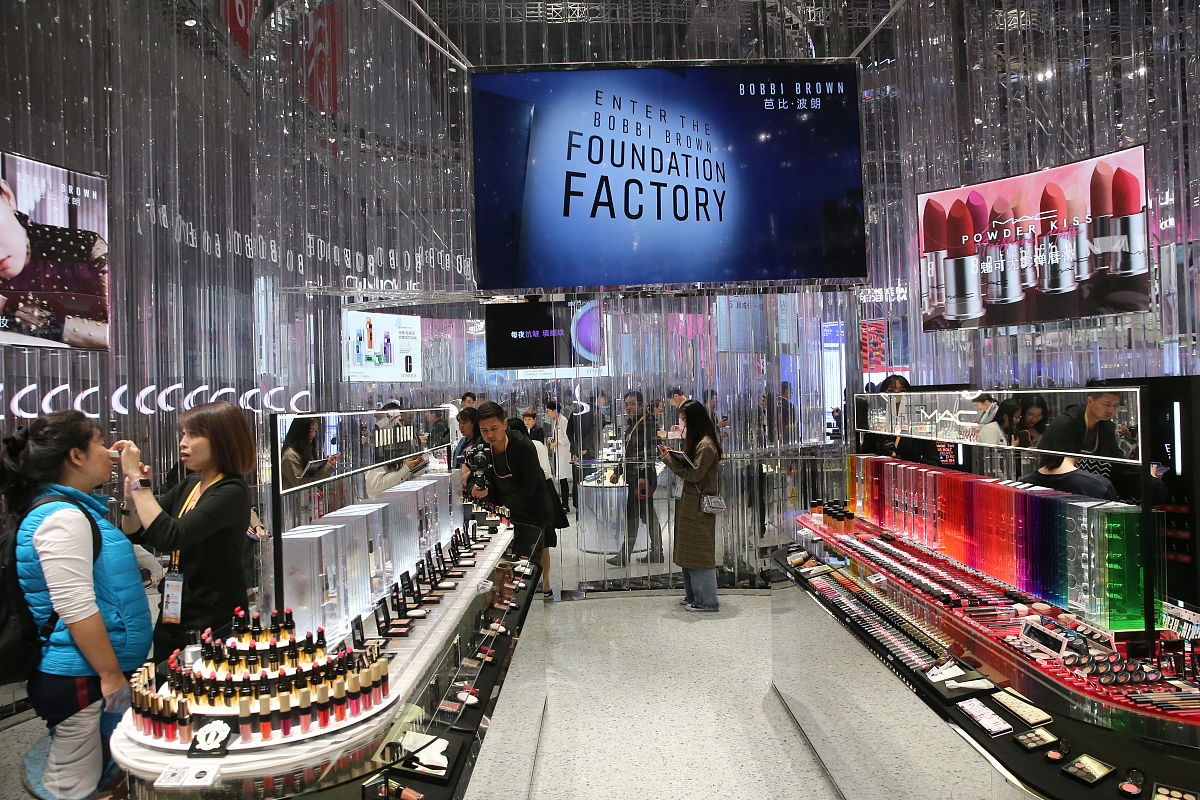 请你作为一名资深的linux C开发向我讲解时间轮这个概念理论模型不同的实现方式参考