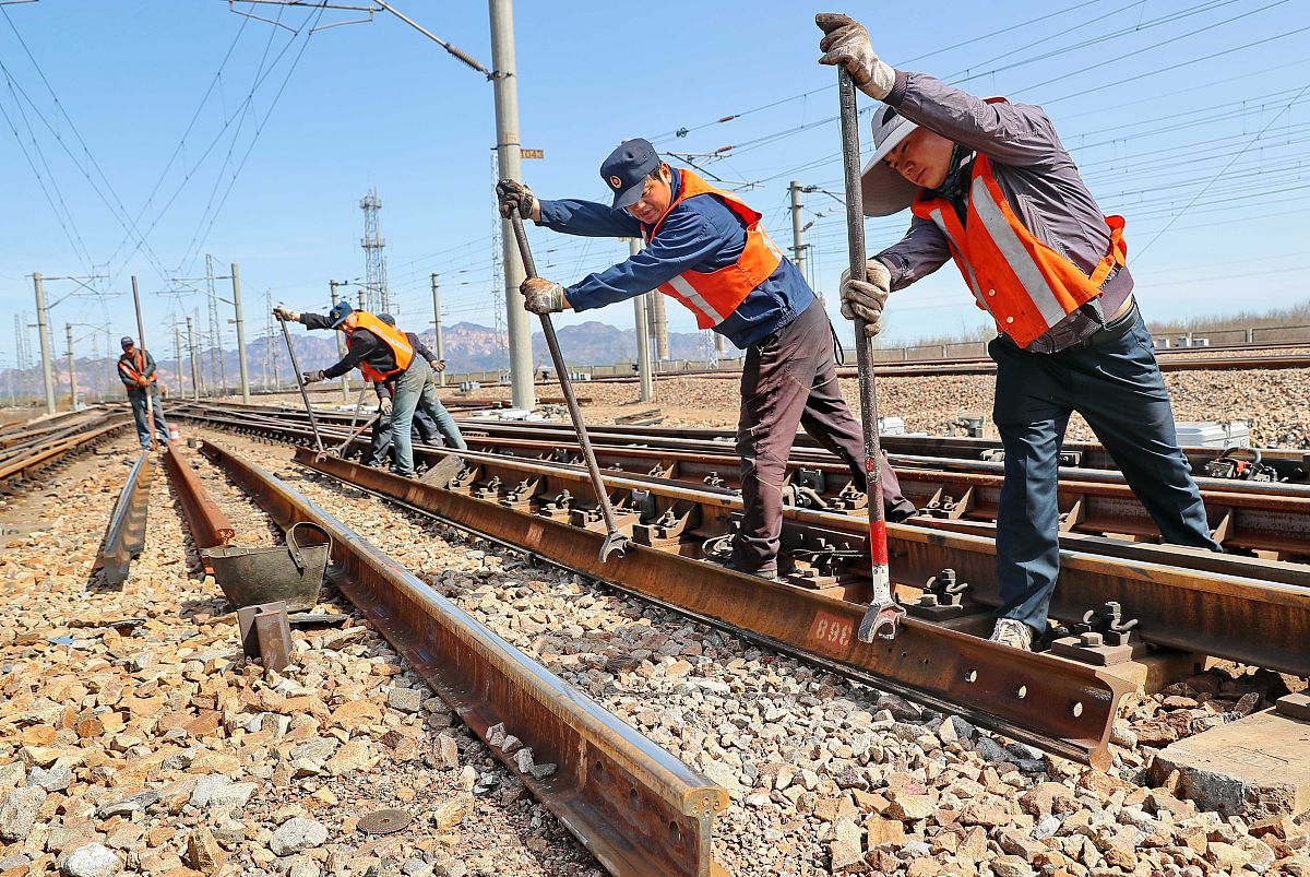 铁路接触网施工见习总结：从实践中积累经验，提升技能
