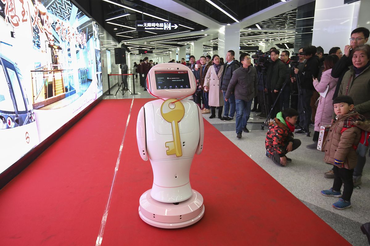 日语语法练习：おかあさんはこうこう__せんせいです。