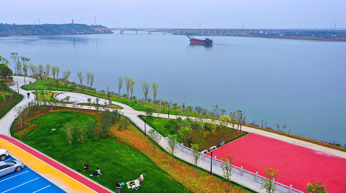 江西赣江技工学校2020年招生办联系电话