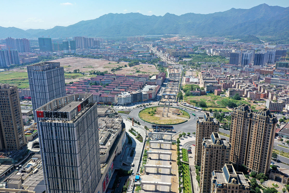 2021年9月1日,浙江省境内的义东高速公路东阳(江北至南市)段建设工地