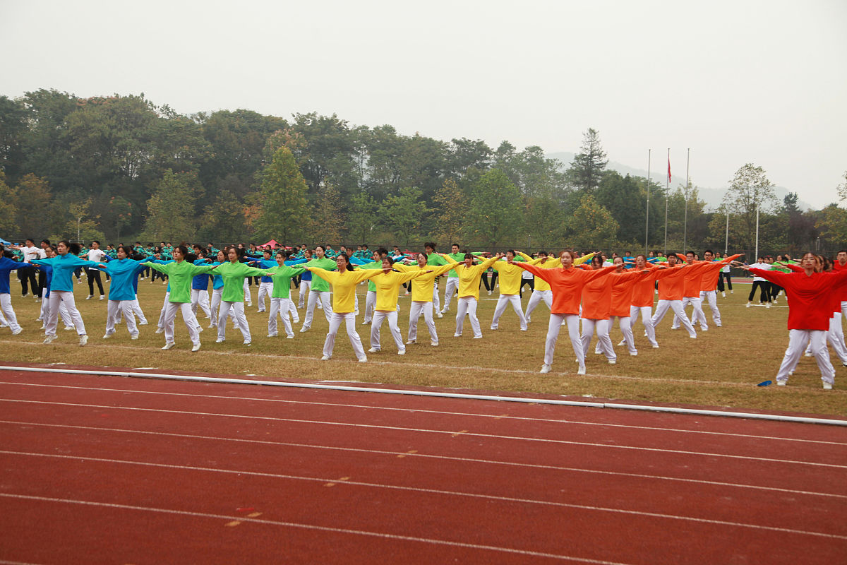 青春激昂，活力无限！3分钟大学运动饮料广告分镜头脚本