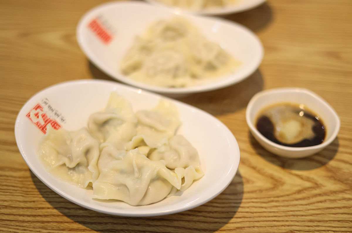 爆火饺子馆！排队都值得的美味秘诀