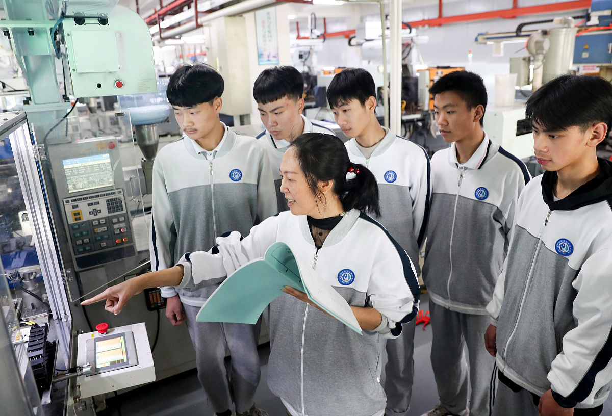 四川中等专科是中专吗？2022年最新解读