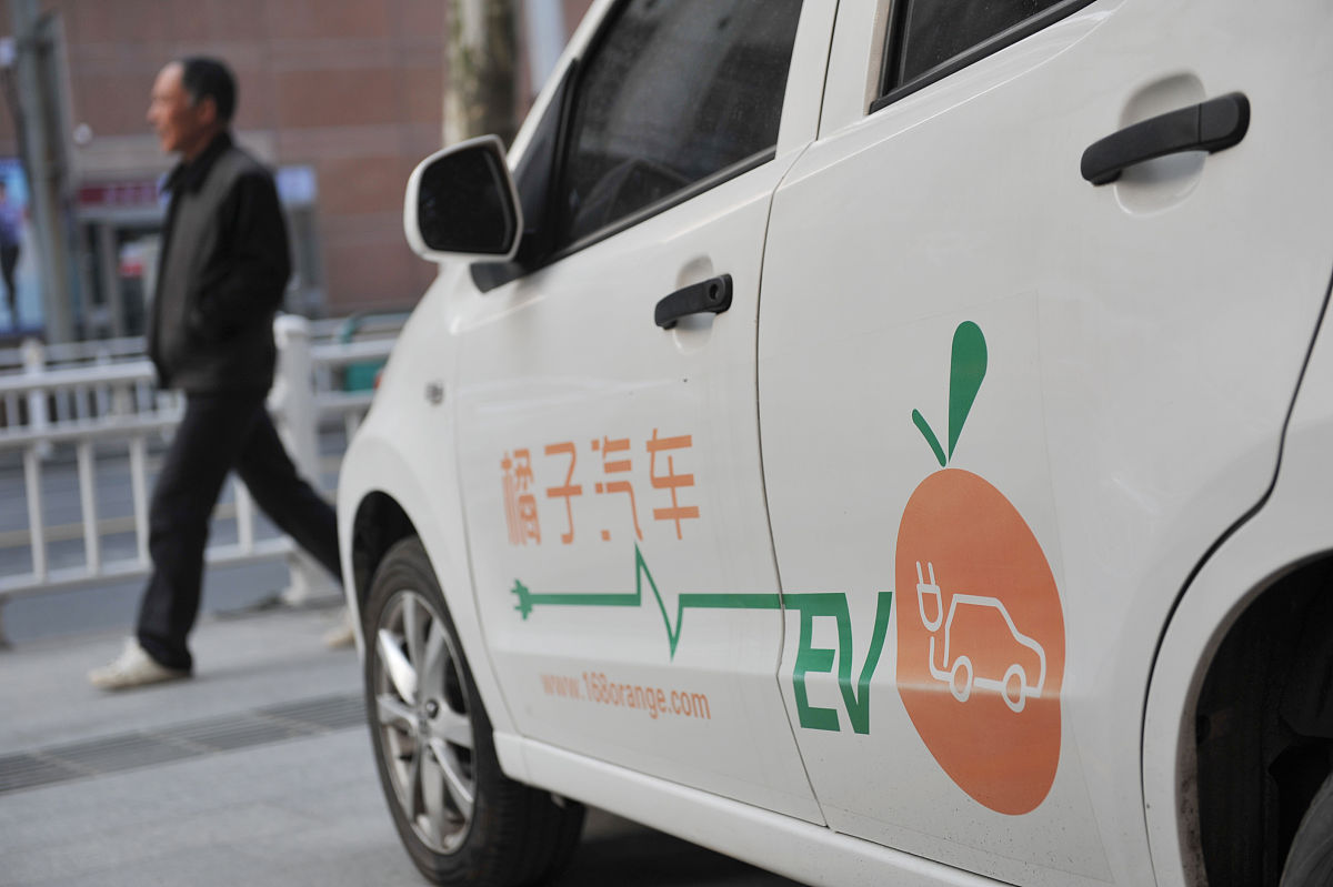 如何在高铁宣传换电版出租车