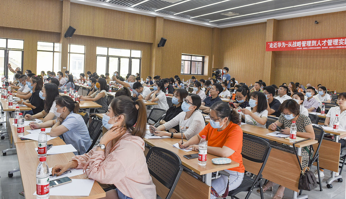 成都建筑工程学校电子商务专业怎么样？教学质量、师资、设施全解析