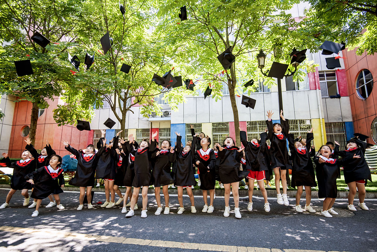 贵阳市幼儿师范学校发展趋势分析：师资、课程、社会责任