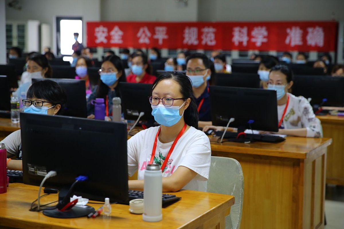 昆明2021年初中生进入卫校：提升健康素养，助力全面成长