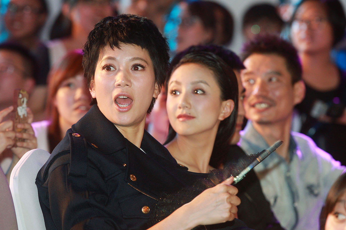 2013年7月25日,北京,电视剧《龙门镖局》古装穿越年会.袁咏仪