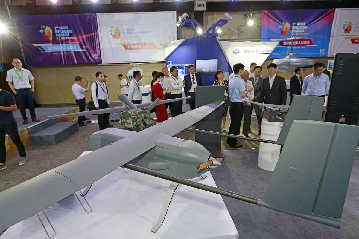 成都航空学院专业就业方向：从飞机制造到航空服务