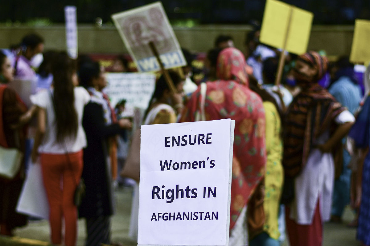 人类社会中的民族问题：种族歧视与民族矛盾