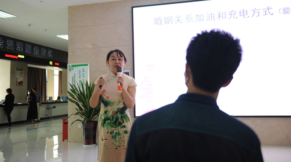 家庭治疗案例：萨提亚治疗技巧应用