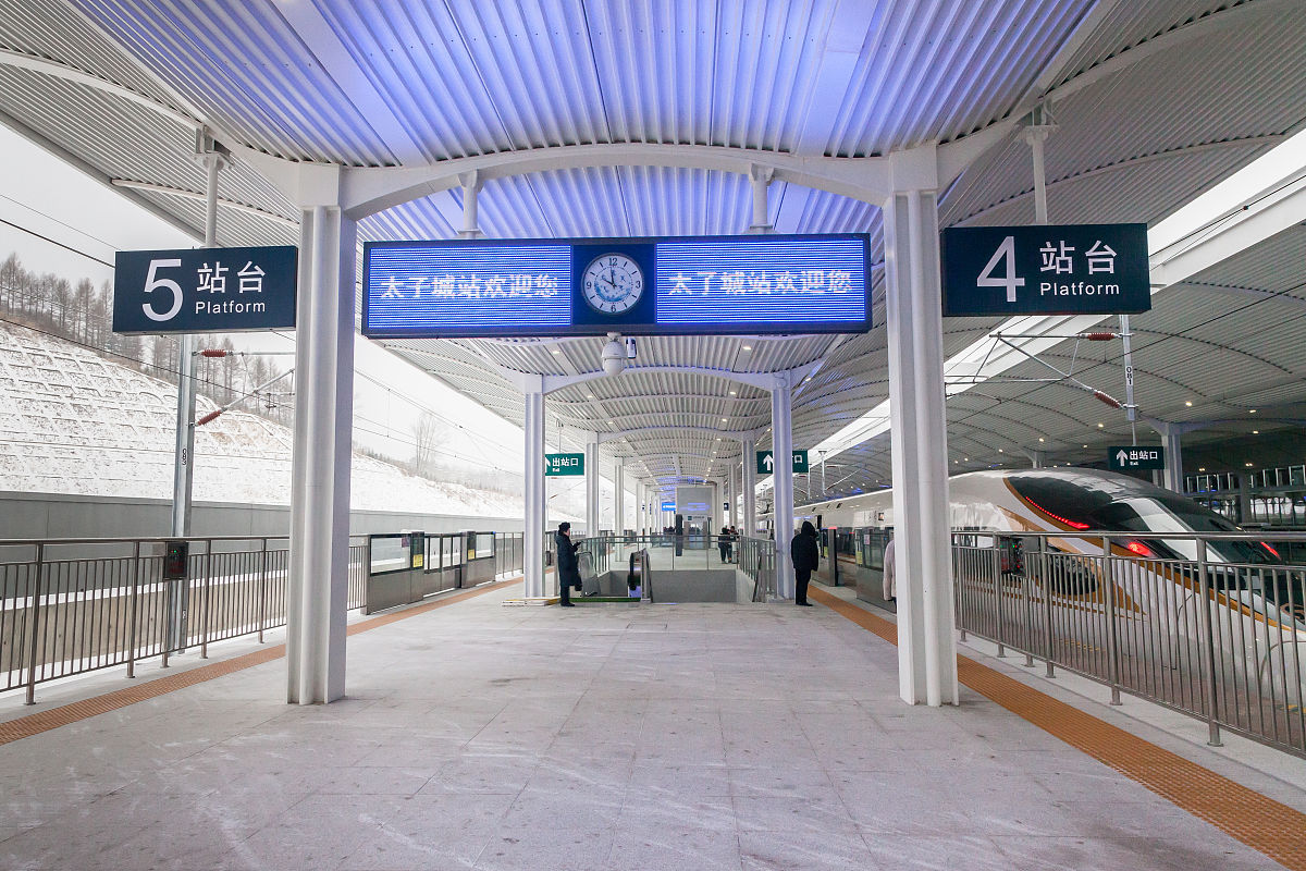 长春到南京高铁下车，哪个出口方便？