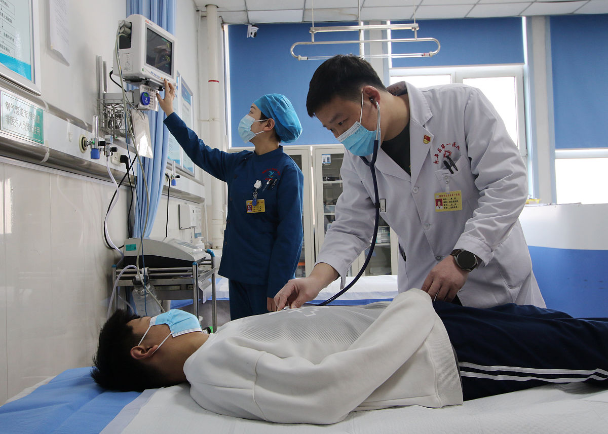 髋关节置换手术护理要点：从术前准备到术后观察