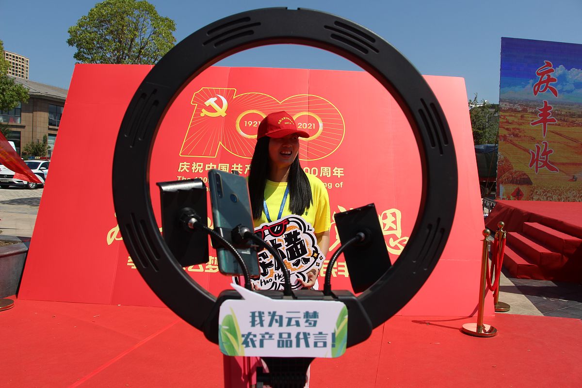 宁晋职教中心2021年招生专业：汽车维修、计算机应用等