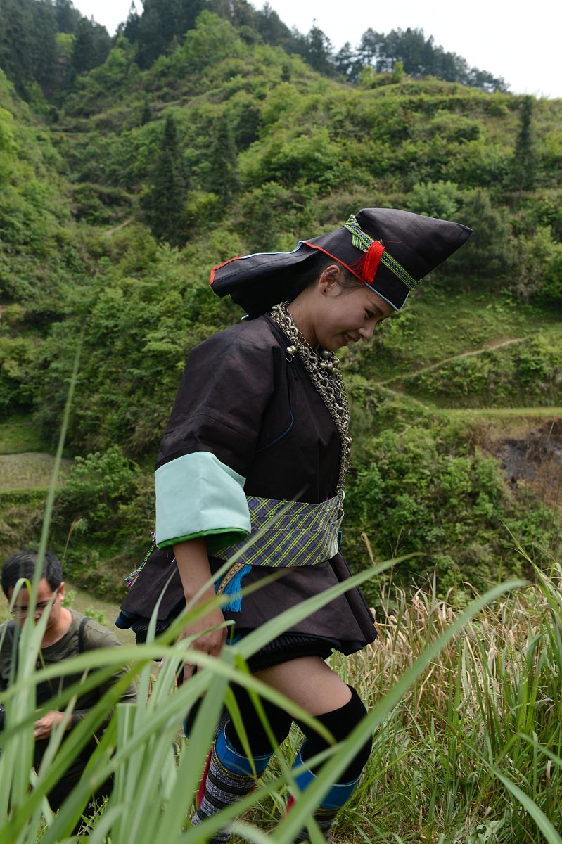 2015年04月21日,贵州榕江,短裙苗族同胞迎来一年一度的"茅人节".在茅