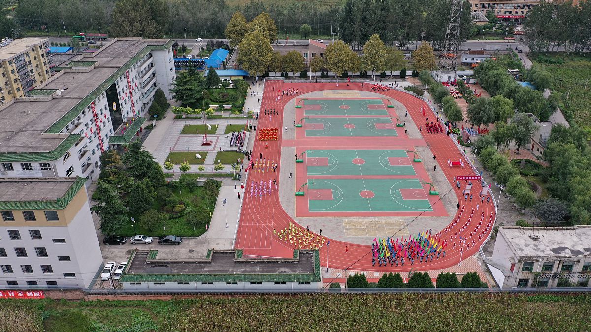 花湖实验学校建设时间：预计需要多久？