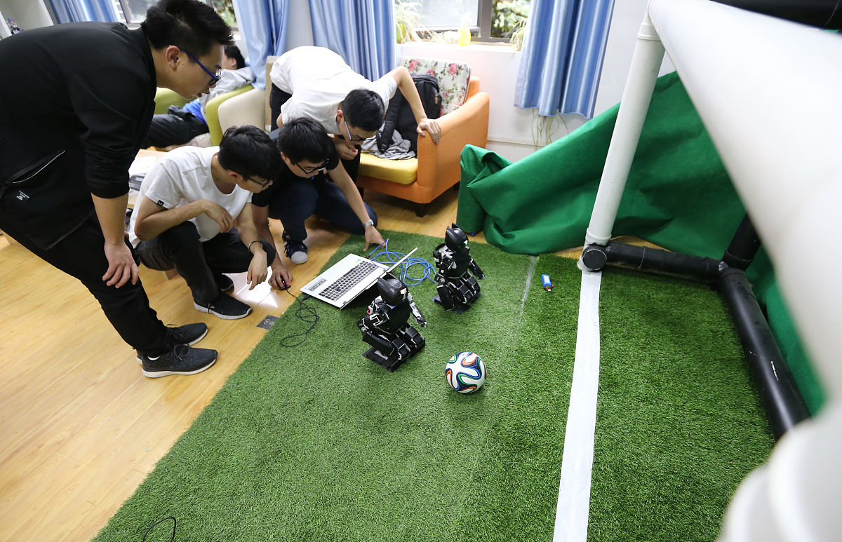 2018年4月20日,四川大学代表队获2018年robocup机器人世界杯中国赛一