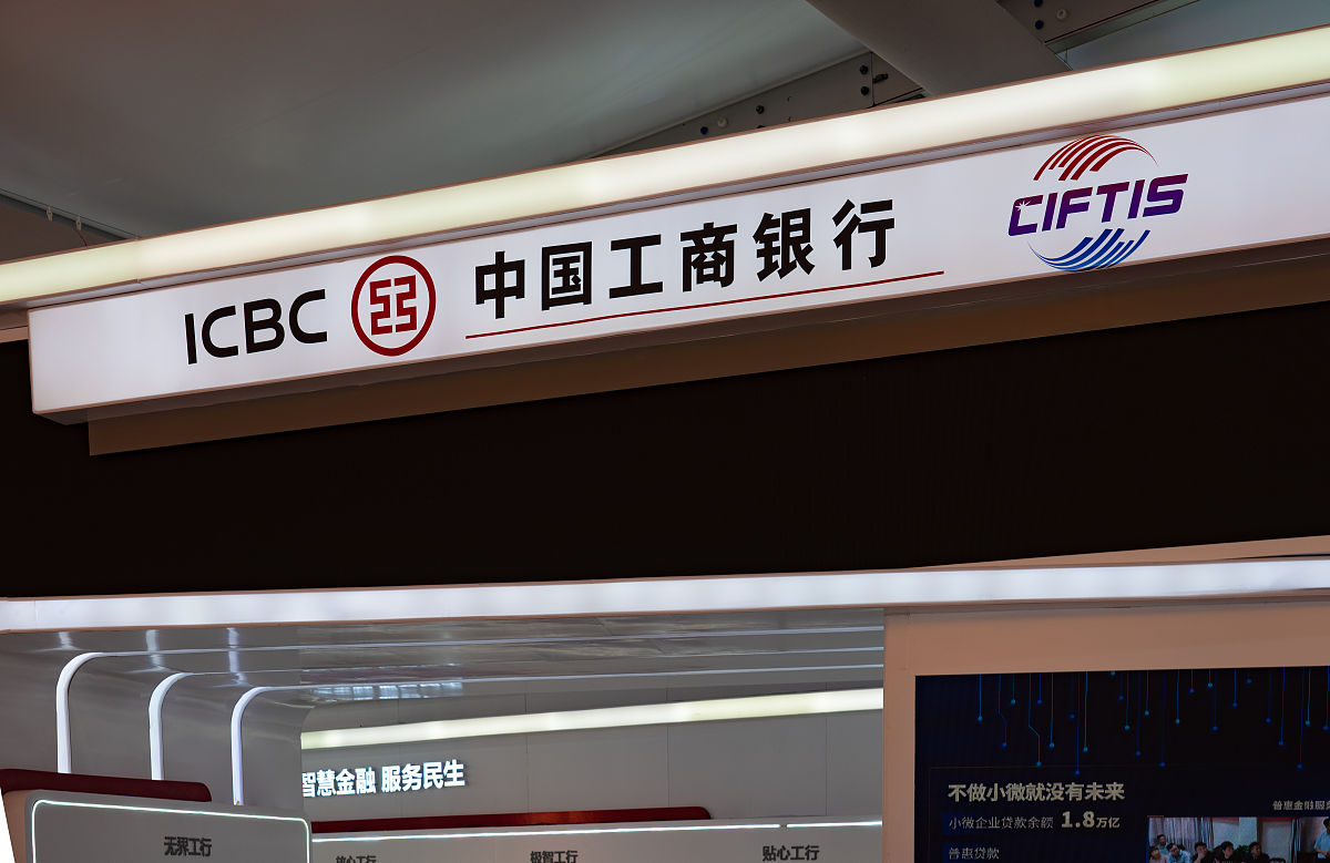 空调制冷维修评价：服务态度好，技术高，五星好评！