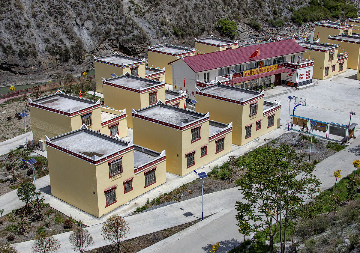 川藏地区建筑风貌现状问题以及解决方法