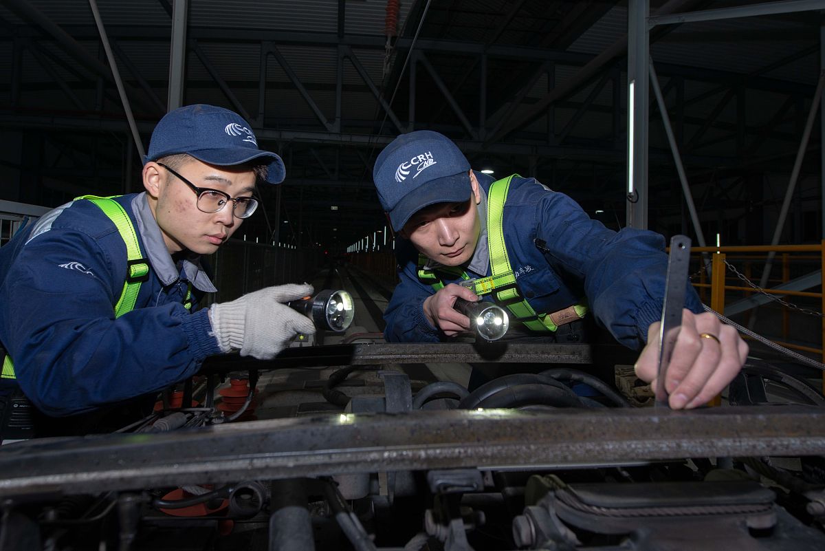高铁巡检工实习报告：实践与理论的深度融合