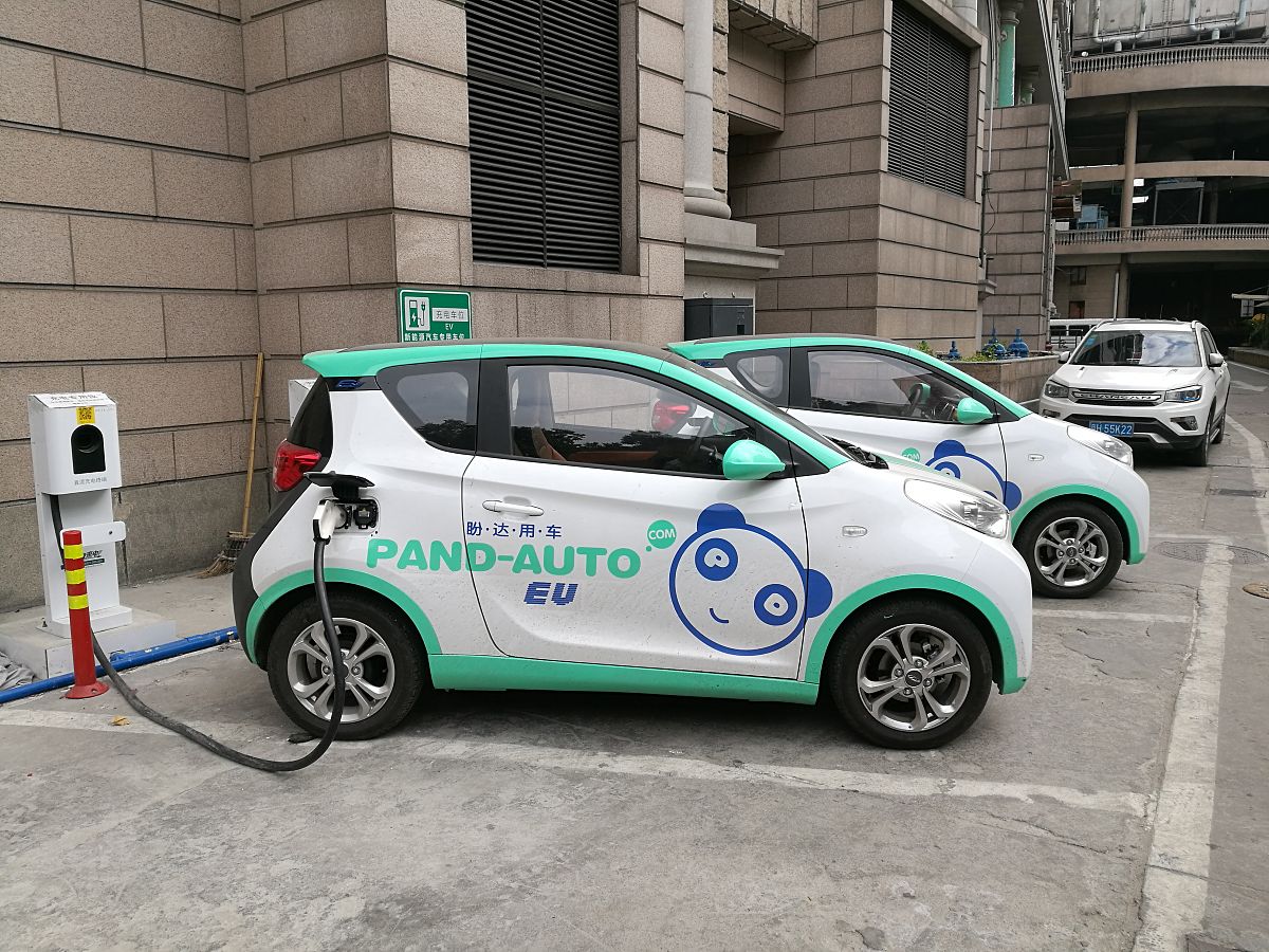 新能源汽车：不仅是电车，更代表未来交通趋势