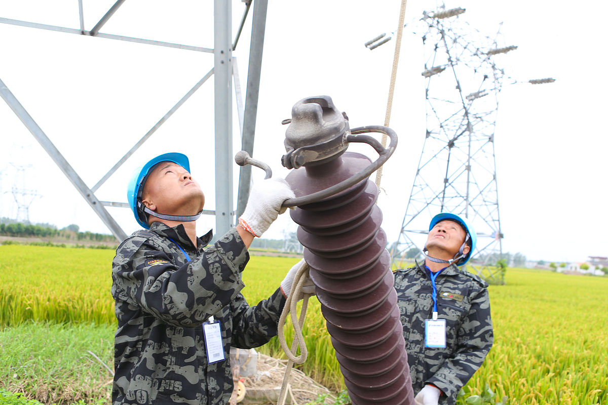 120kN 盘型绝缘子多重详解：选择指南与安全注意事项