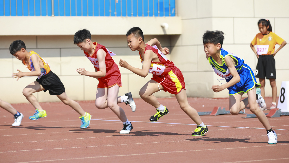 奔跑吧少年体育节田径赛参赛选手采访需要10个问题