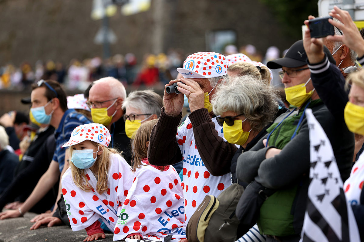 brest, france - june 24: spectators with polka dot mountain jers